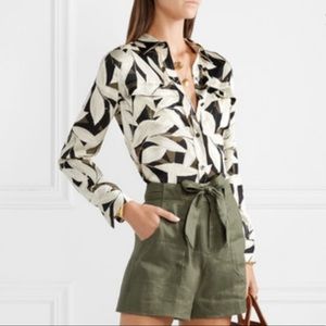 Equiptment Femme Cream Black Green Printed Slim Signature Silk Shirt Size XS